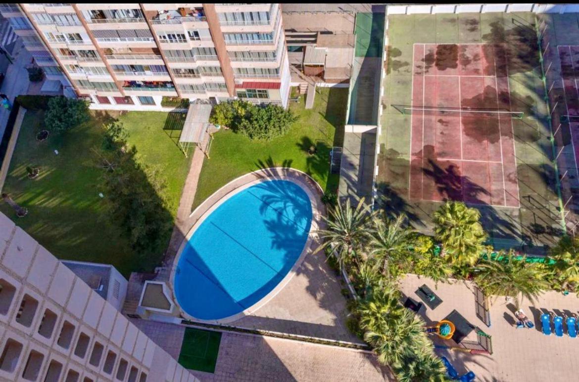 Apartamento Turistico La Pinta Planta 18 เบนิดอร์ม ภายนอก รูปภาพ